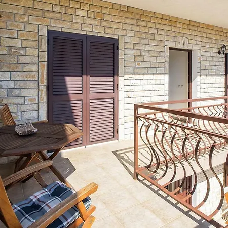 Olivera Apartment *