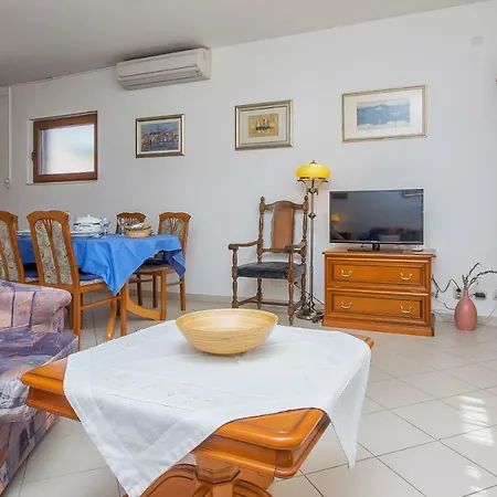 Olivera Апартаменты Трогир