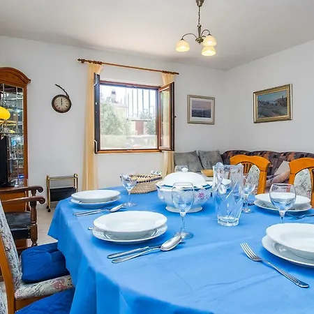 Апартаменты Olivera Трогир