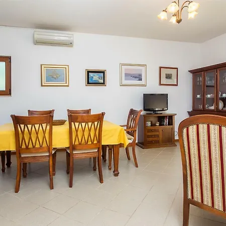 Olivera Апартаменты Трогир